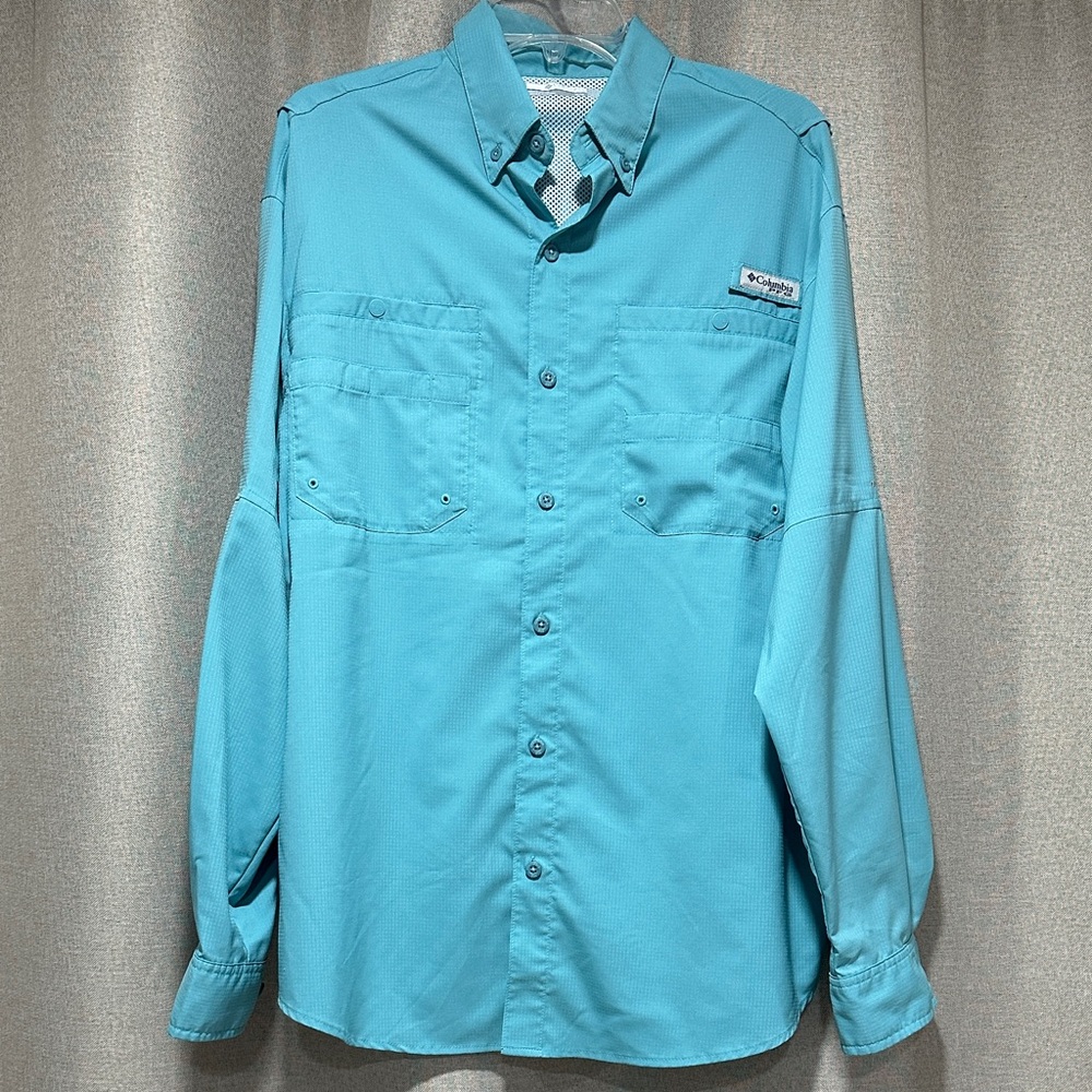Columbia Men's Aqua Button Down Shirt